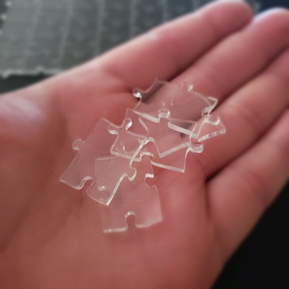 Impossible Edgeless Clear Acrylic Jigsaw Puzzle - Picture 3 of 3